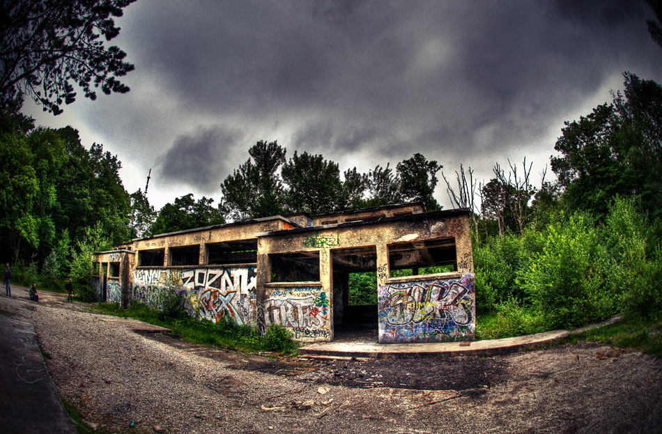 DSC_3092_3_4_tonemapped